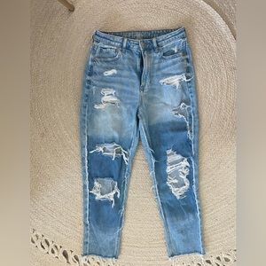 American eagle ripped jeans size 6